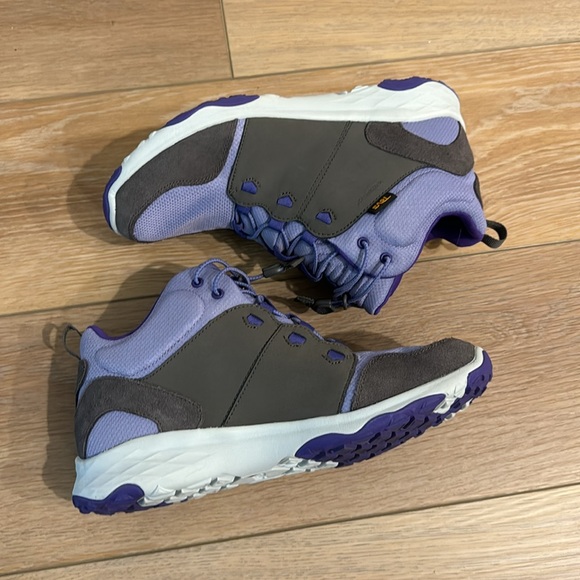 Teva Arrowood Venture Mid WP waterproof hiking boots - Picture 3 of 9